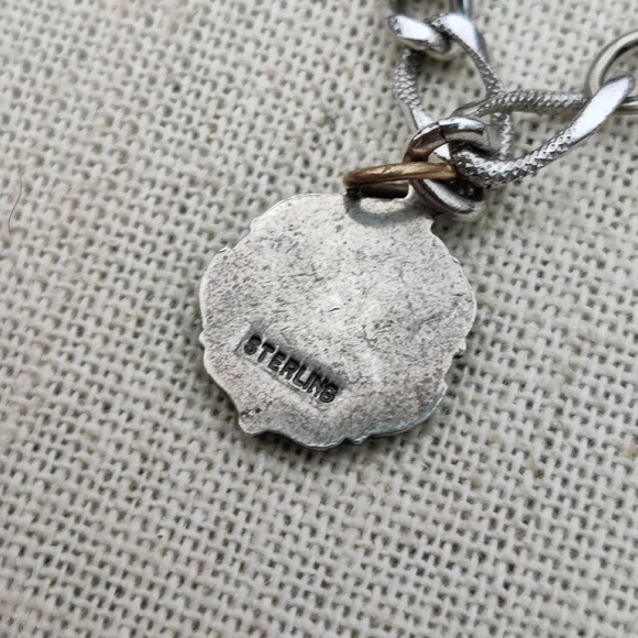 Vintage STERLING charm bracelet - Picture 8 of 11